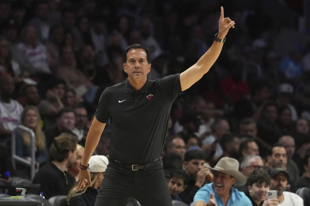 众见证了斯 众见证了斯