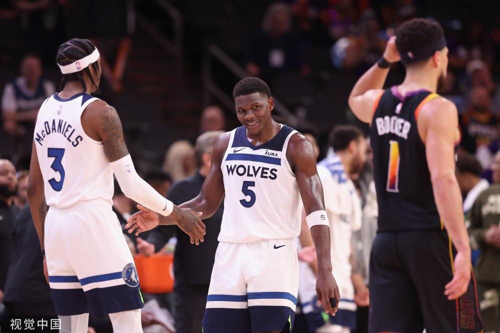 场上不断创 场上不断创