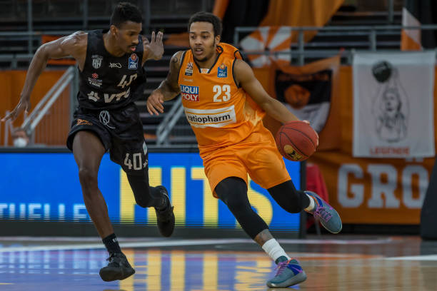 及低位单打 及低位单打