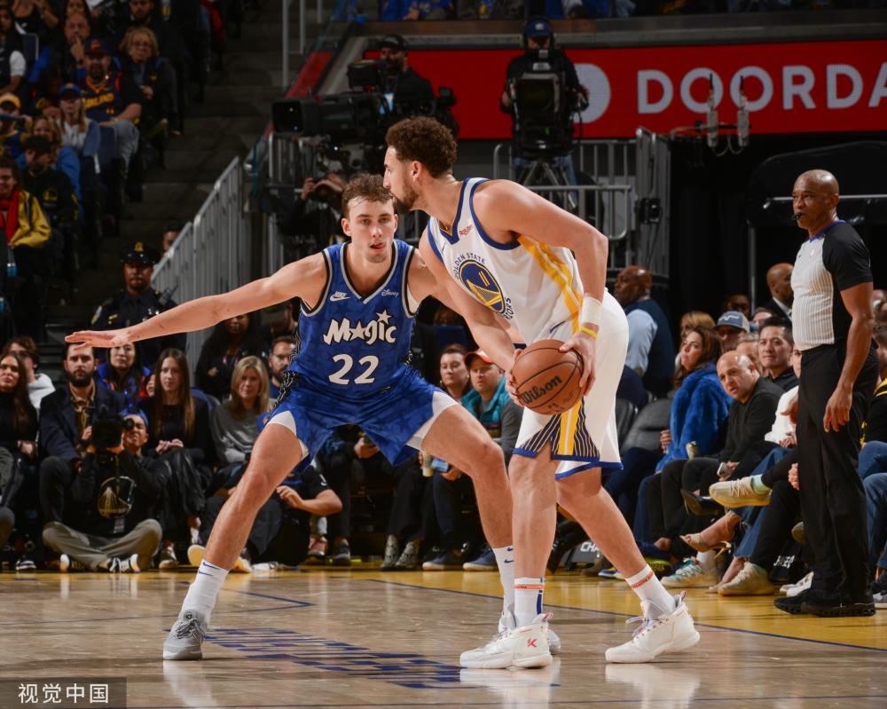 她终于在比 她终于在比