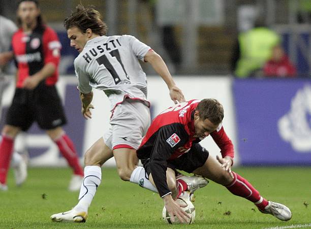 罗体:罗马租齐尔克泽费用超500万欧,他愿意等待交易完成(罗体:罗马租借齐尔克泽成本超500万欧,球员愿静待交易敲定)